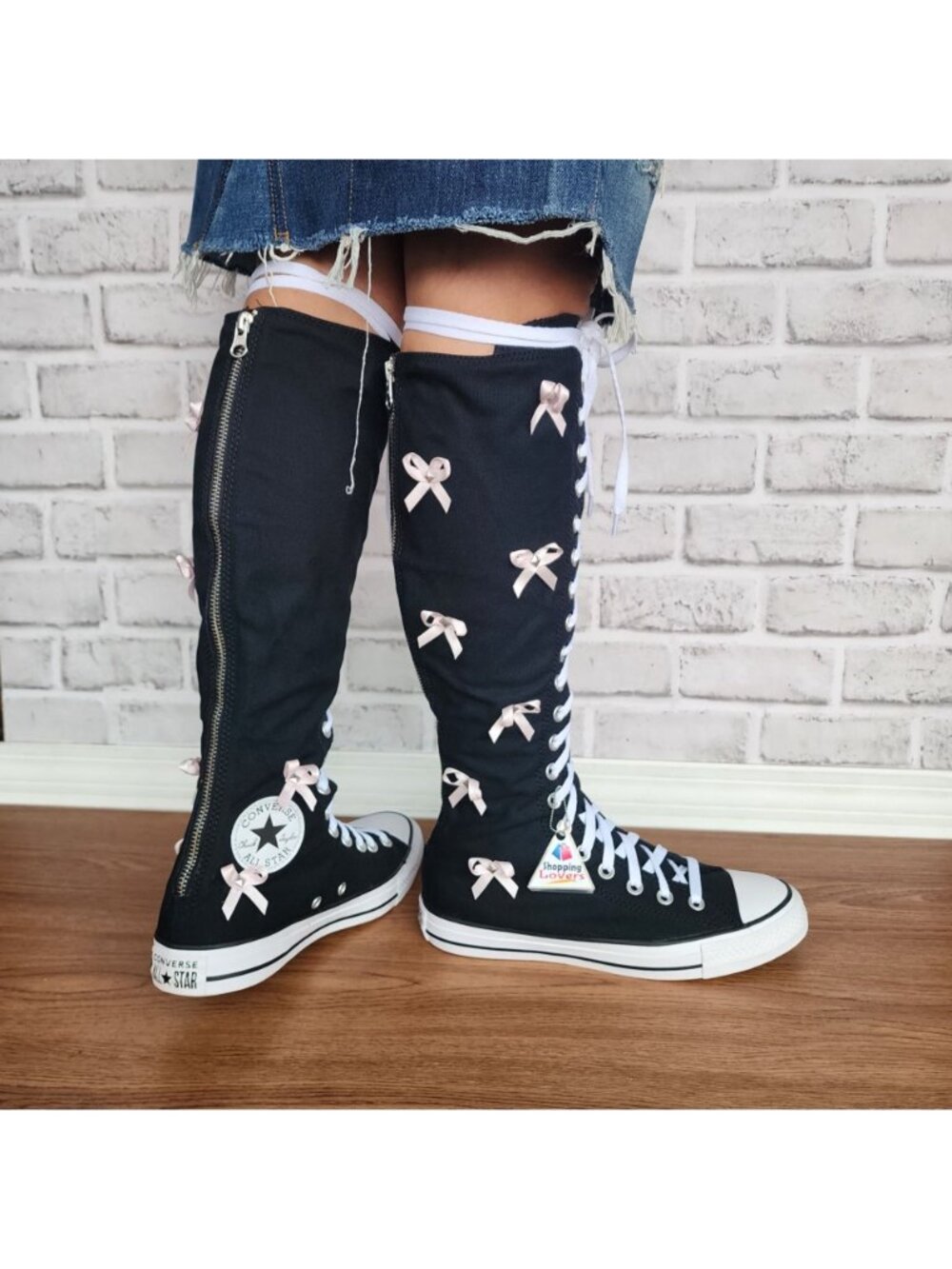 ⭐Converse Chuck Taylor XXHi Bows & Studs 9 Women's Boots Sneakers Black A17684C - Picture 2 of 11